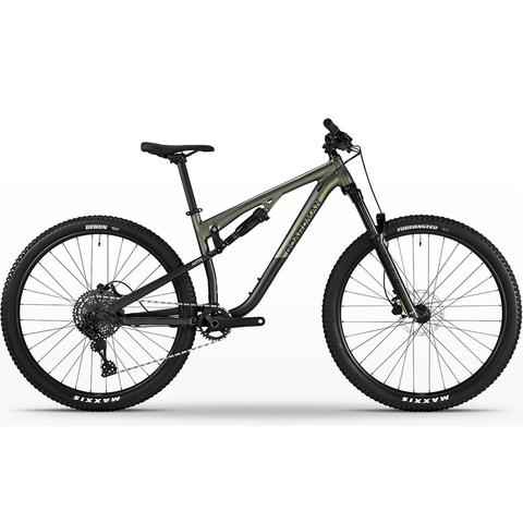 2026 Boardman MTR 8.6 Aluminium Full Suspension Mountain Bike featuring a sleek green frame wide tires and front and rear disc brakes