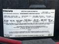 2005 Volvo VND 122 engine information label detailing specifications and compliance with EPA and California regulations for heavy-duty diesel engines