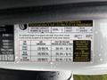 2023 Mercedes-Benz Metris displaying load information and tire specifications on a label
