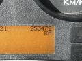 The dashboard display of a 2008 International 7500 truck showing the odometer reading of 253472 kilometers